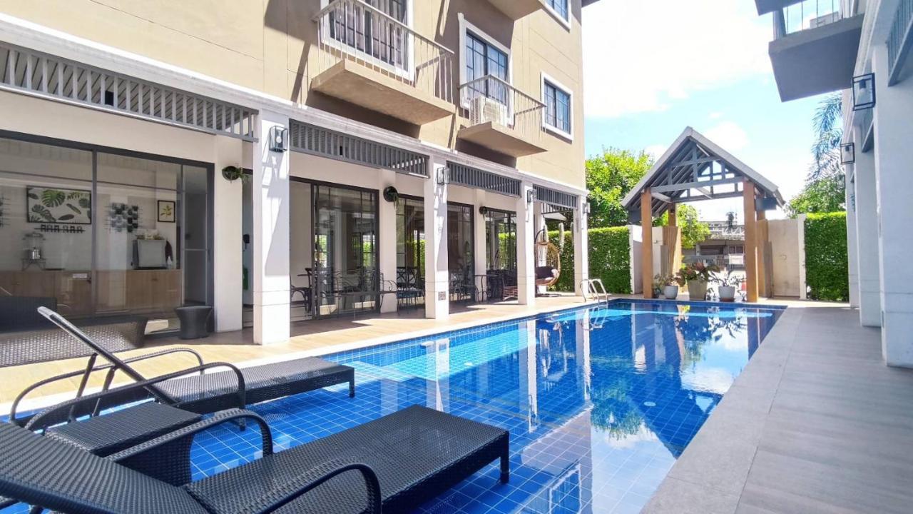 Hotel Matana Chiang Mai Bagian luar foto