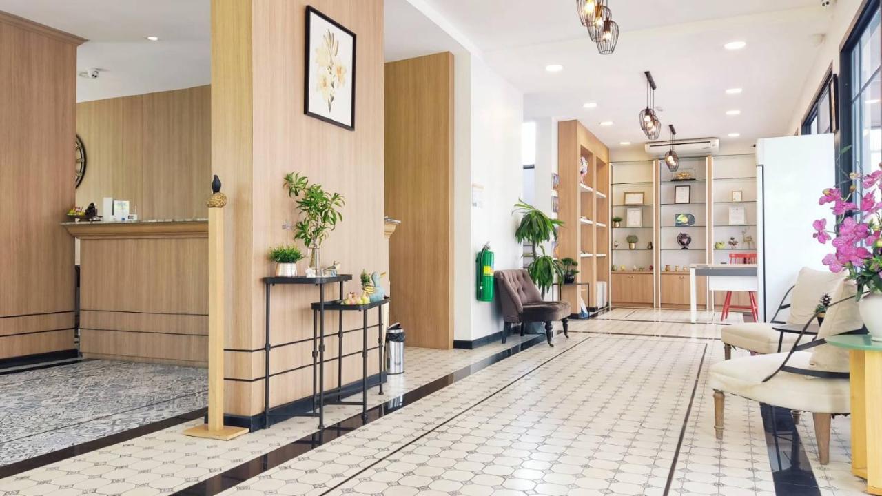 Hotel Matana Chiang Mai Bagian luar foto