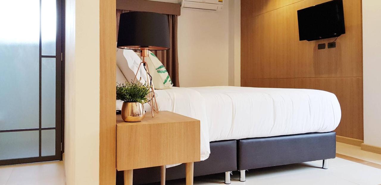 Hotel Matana Chiang Mai Bagian luar foto