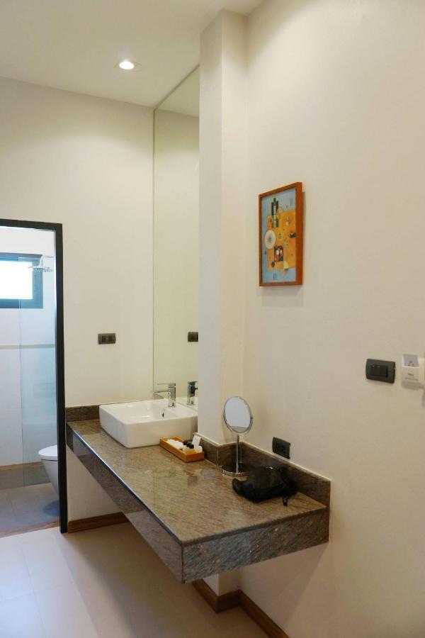 Hotel Matana Chiang Mai Bagian luar foto