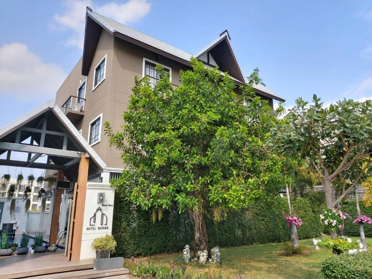 Hotel Matana Chiang Mai Bagian luar foto